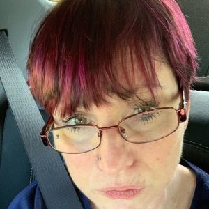 Meet your Posher, Pam